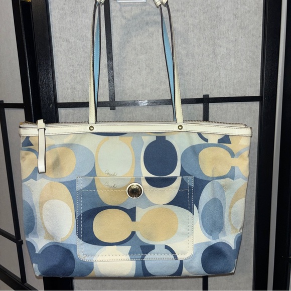 Coach Handbags - Coach Scarf Print tote purse vintage